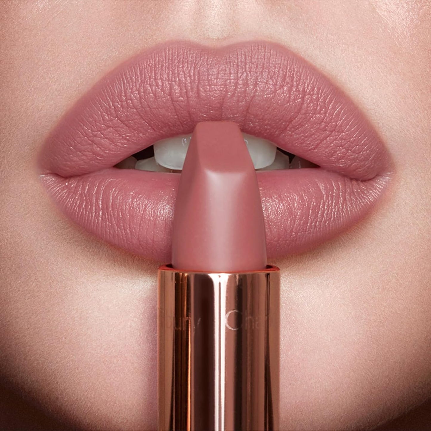 Charlotte Tilbury Matte Revolution Lipstick - Long Lasting, Matte Lipstick with Buildable Color & Lip-Loving Ingredients - Creamy, Easy to Blend Formula