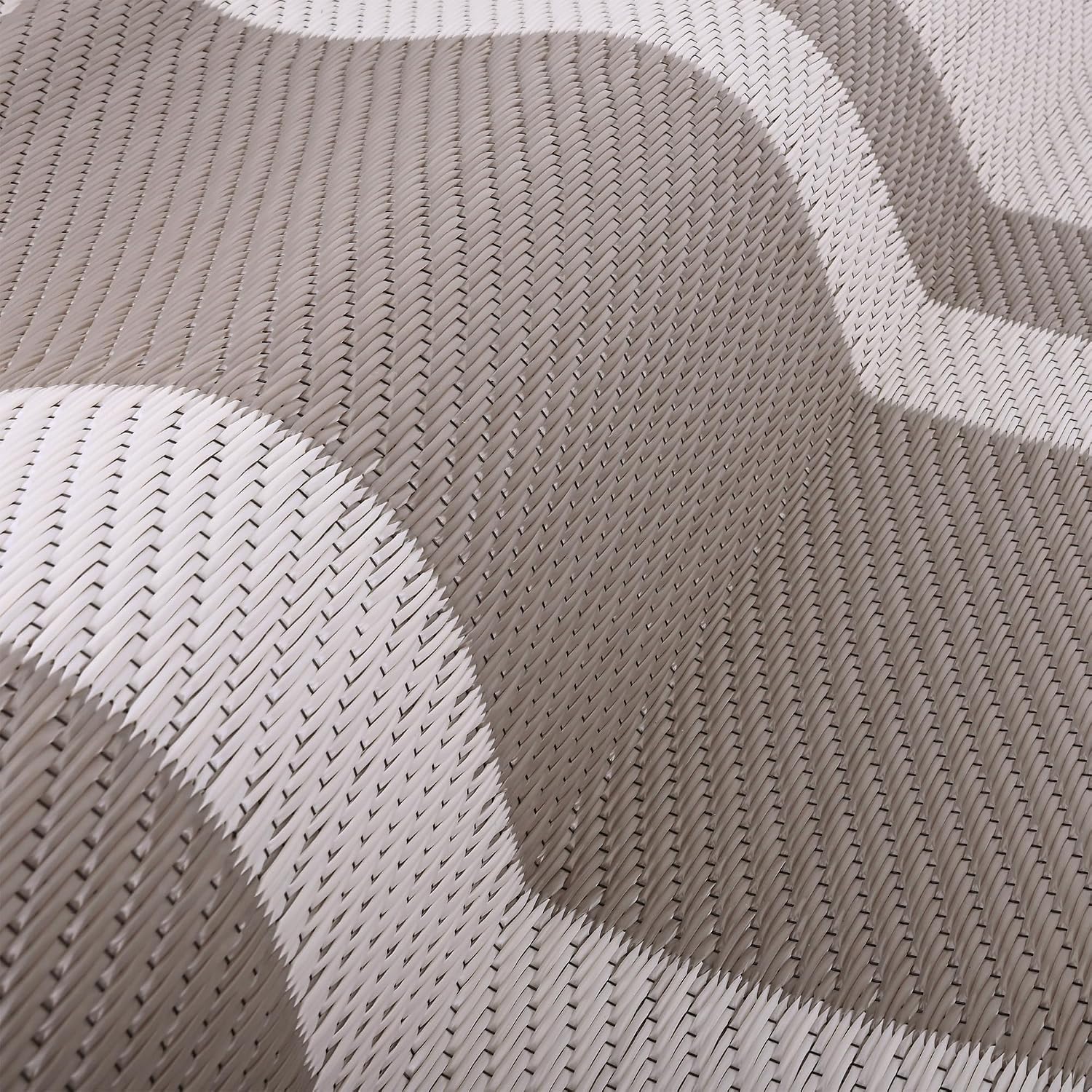 RURALITY 9x12 feet waterproof reversible plastic straw outdoor rug in light coffee for patio, porch, camping, and RV use